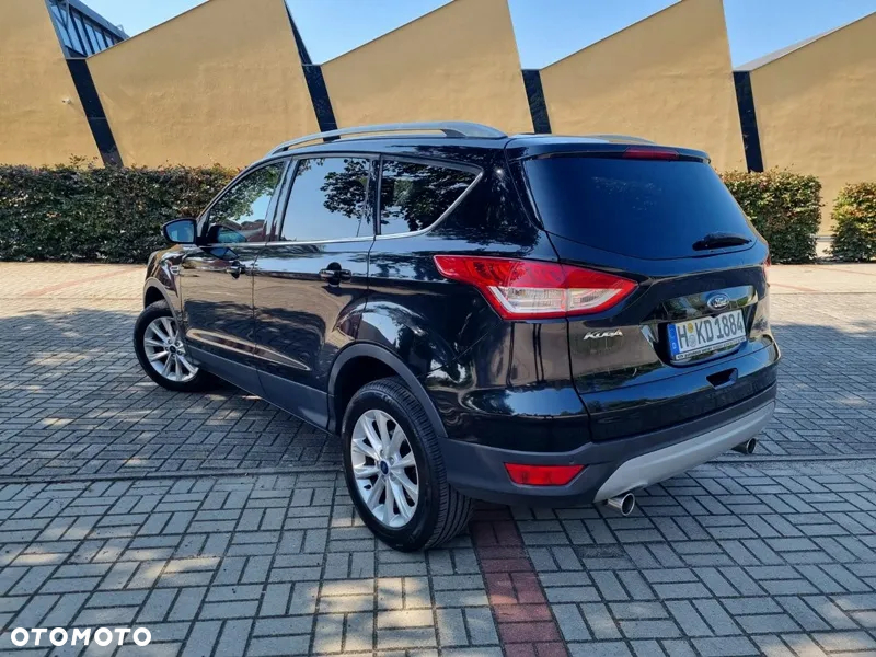 Ford Kuga 2.0 TDCi 2x4 Titanium - 5