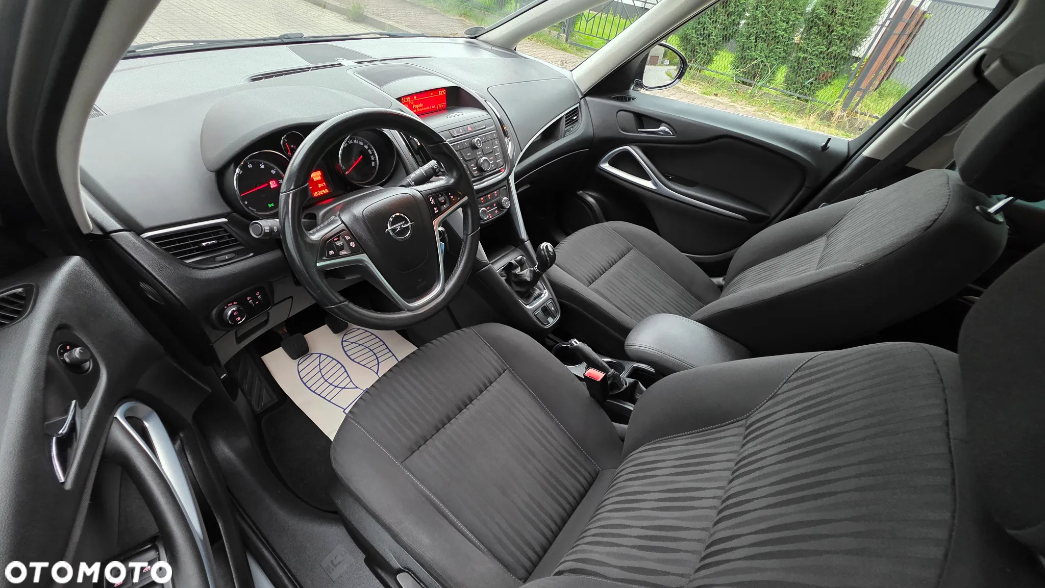 Opel Zafira 1.4 Turbo Edition - 17