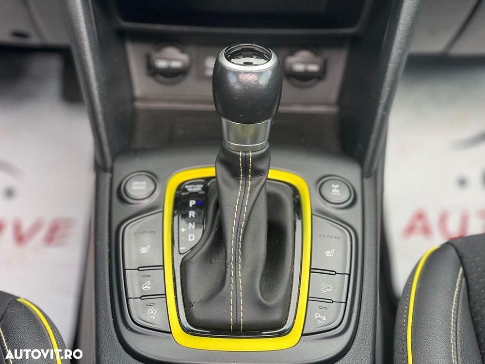 Hyundai KONA 1.6 T-GDI 4WD Aut. Luxury + - 19