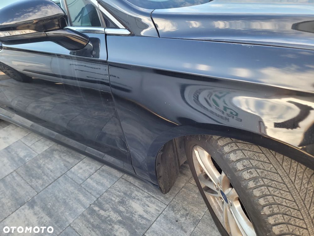 Ford Mondeo 2.0 TDCi STart-Stopp PowerShift-Aut Titanium - 4