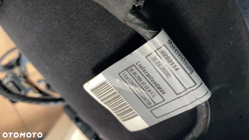 WIĄZKA PRZEDNICH PRAWYCH DRZWI BMW E70 9203114 - 2