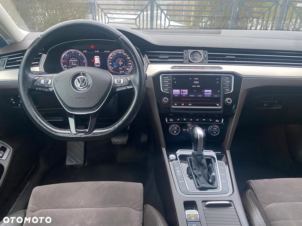 Volkswagen Passat 2.0 TDI DSG (BlueMotion Technology) Highline - 9