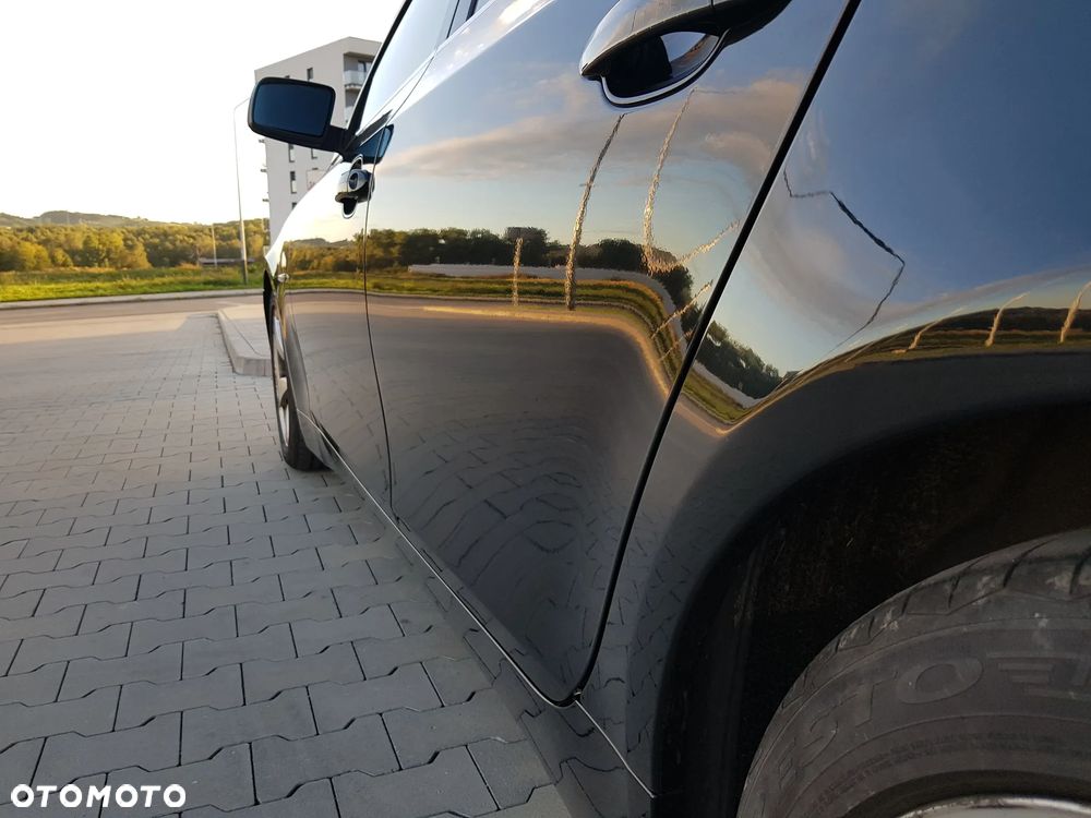 BMW Seria 5 520d - 29