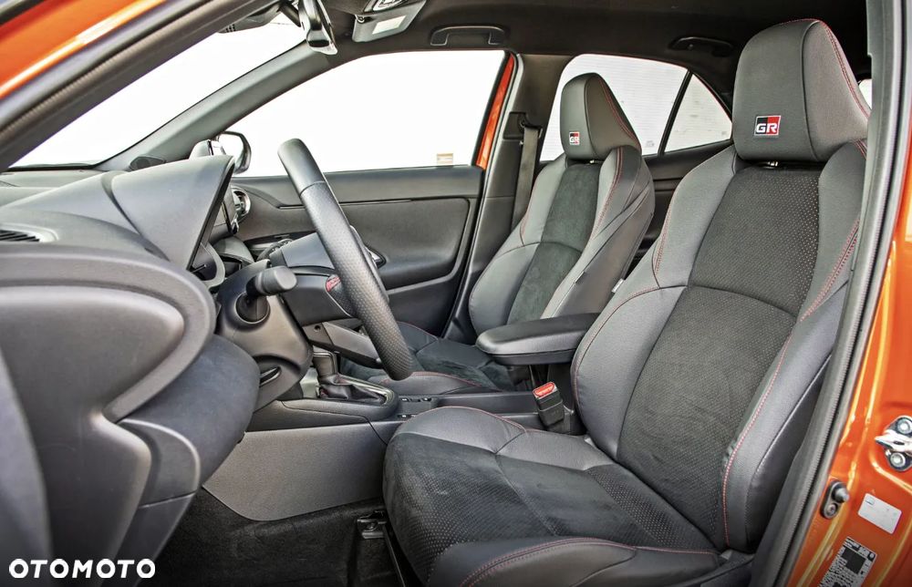 Toyota Yaris - 8