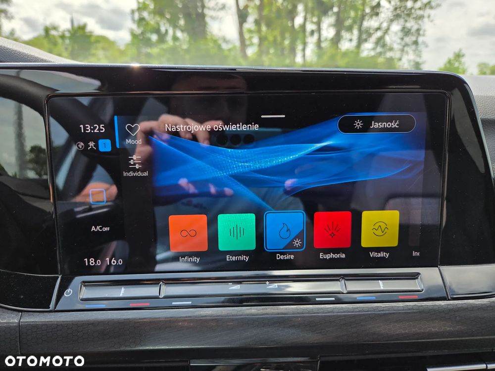 Volkswagen Golf 2.0 TSI BMT GTI Performance DSG - 28