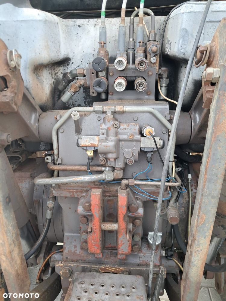 Massey Ferguson 3655 3645 3635 3630 John Deere - 20