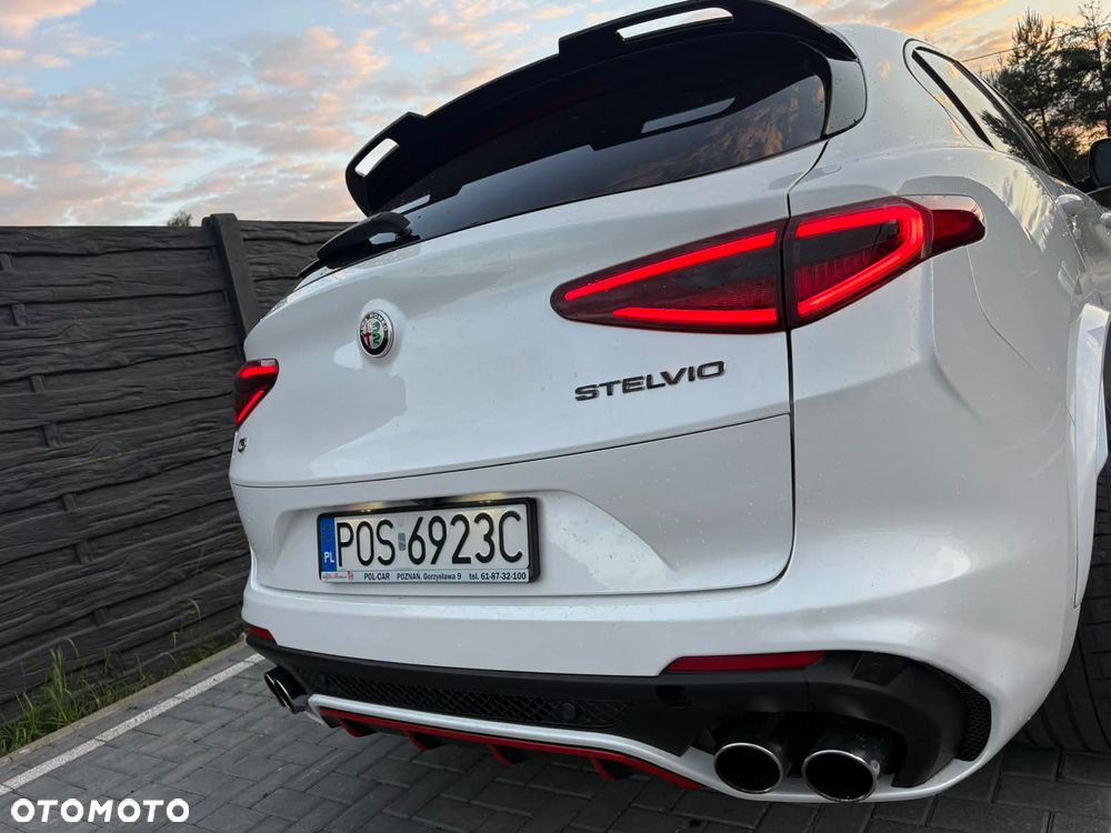 Alfa Romeo Stelvio 2.9 V6 Bi-Turbo Quadrifoglio Q4 - 20
