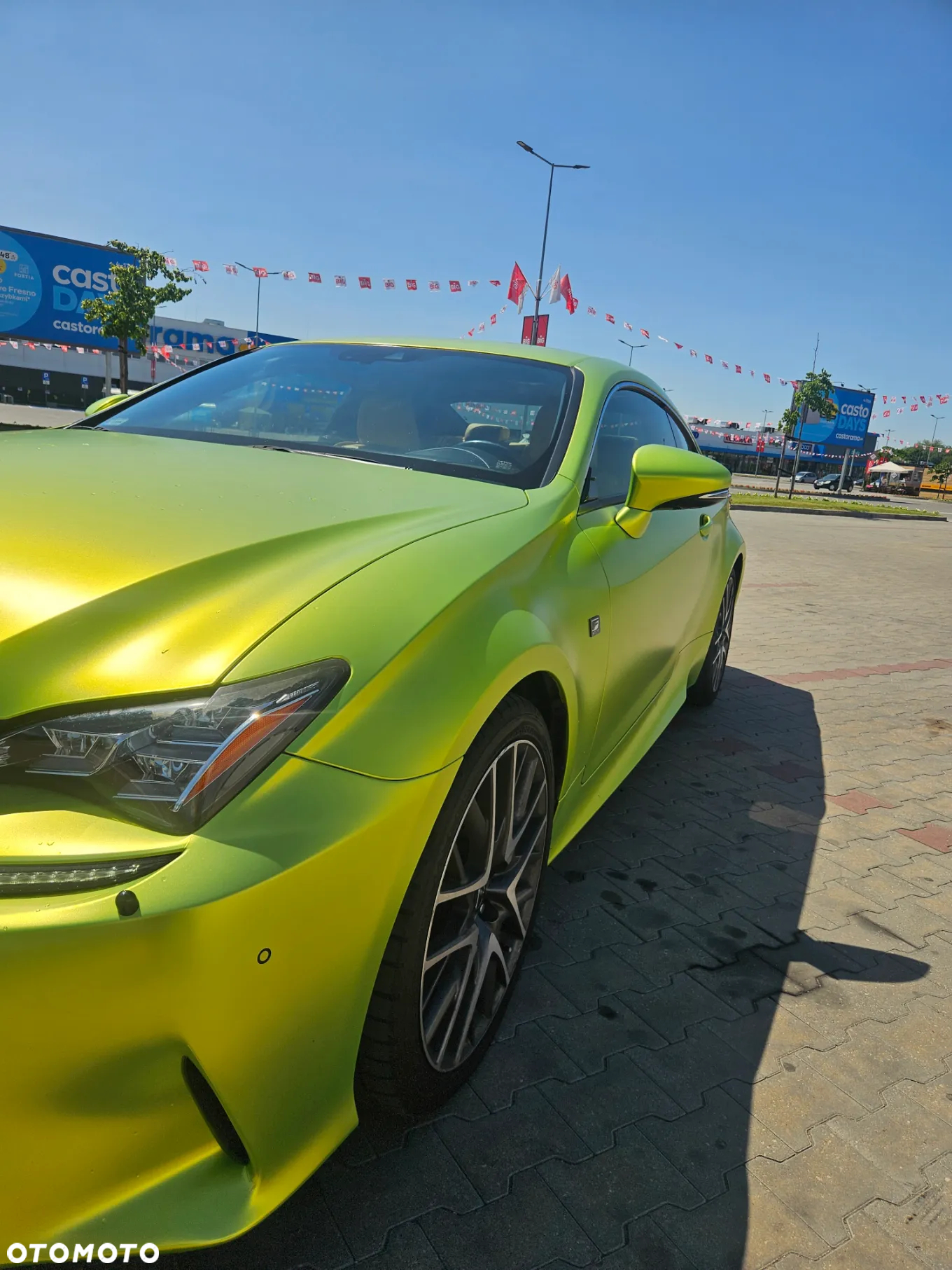 Lexus RC 200t / 300 F Sport - 16
