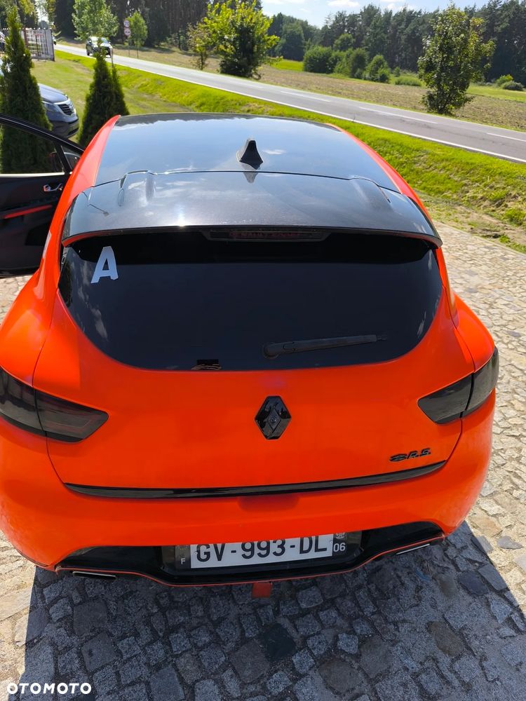 Renault Clio 1.6 Turbo R.S EDC Sport - 8