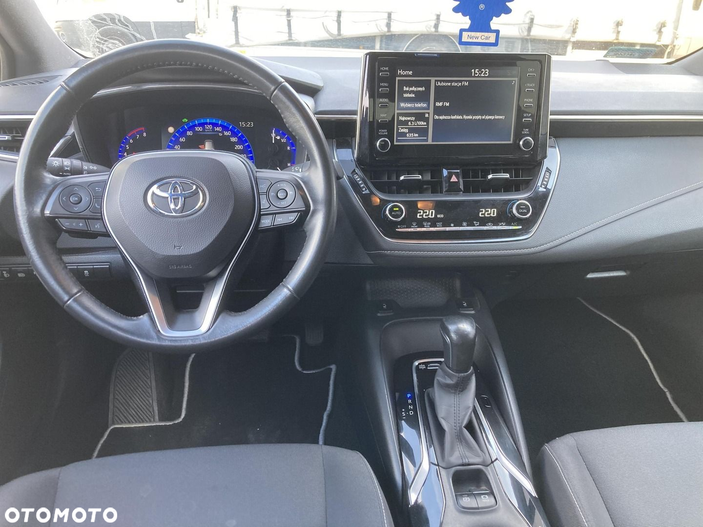 Toyota Corolla 2.0 Hybrid Comfort - 23