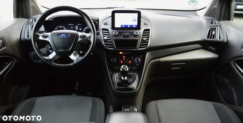 Ford Tourneo Connect - 20