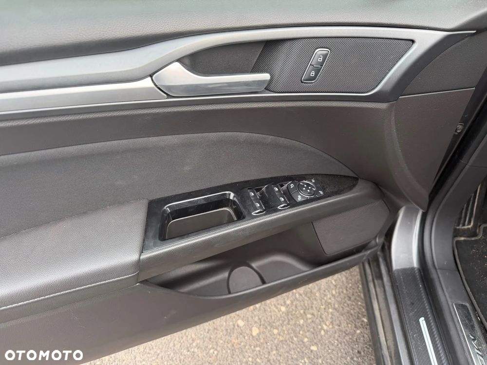Ford Mondeo 2.0 TDCi Titanium PowerShift - 7