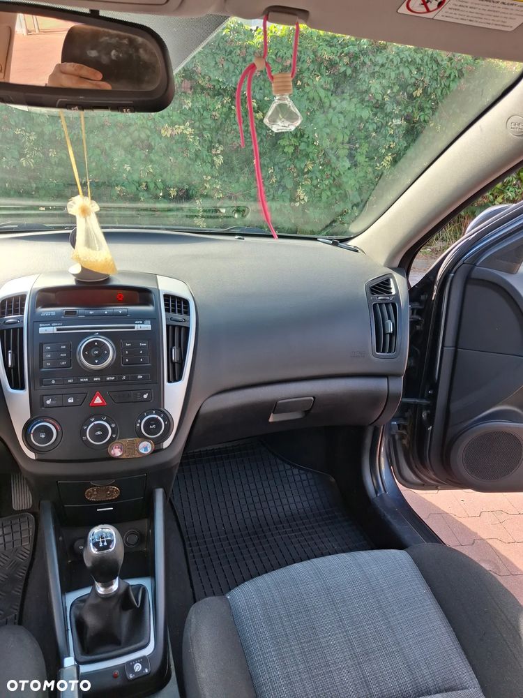 Kia Ceed 1.6 Comfort - 9