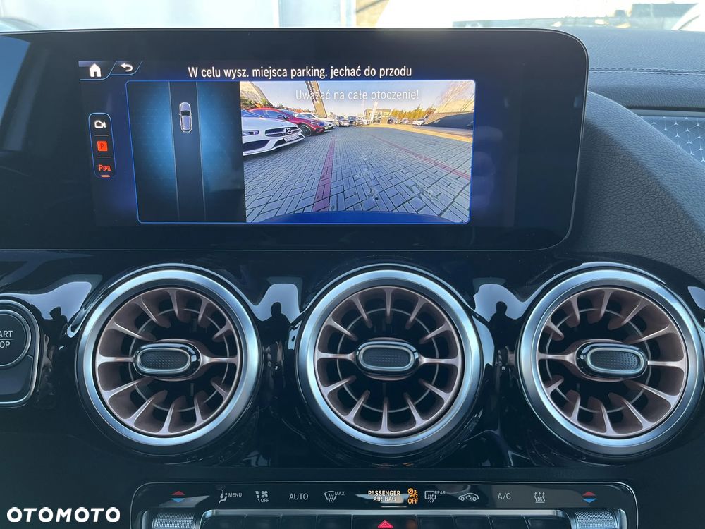 Mercedes-Benz EQA - 16