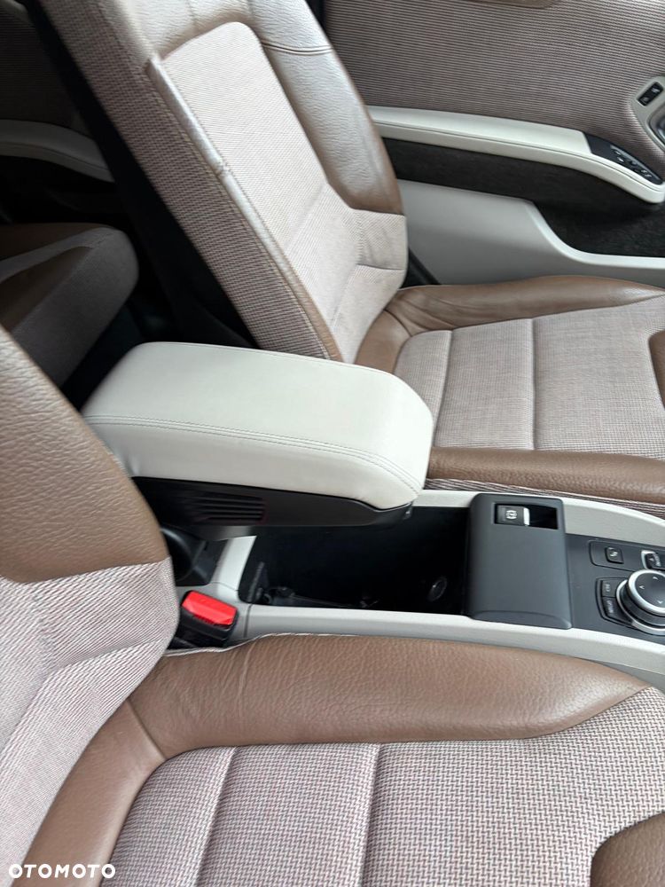 BMW i3 (120 Ah) - 19