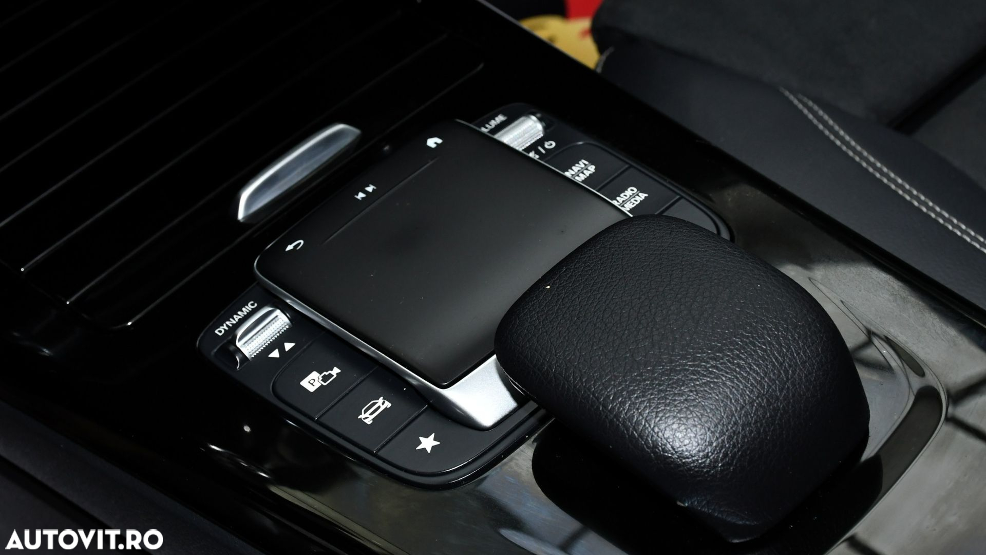 Mercedes-Benz CLA 250 e 8G-DCT AMG Line - 29
