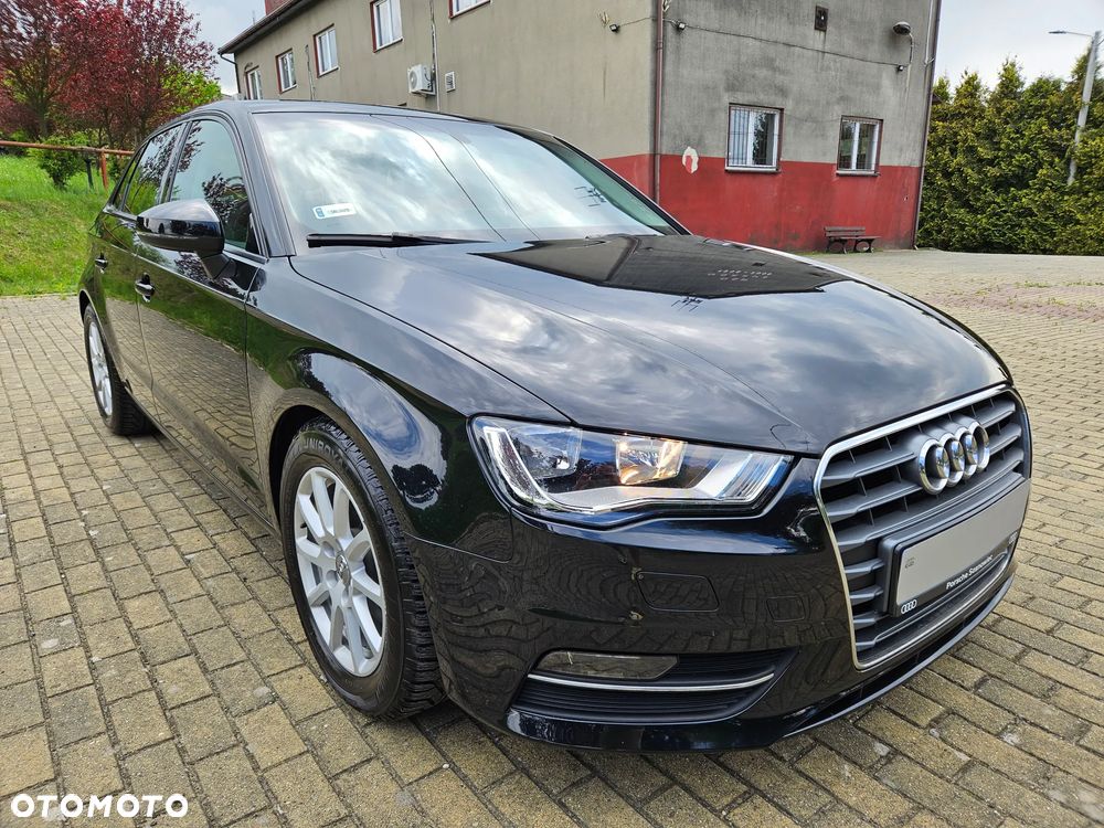 Audi A3 Sportback 1.6 TDI Attraction - 4