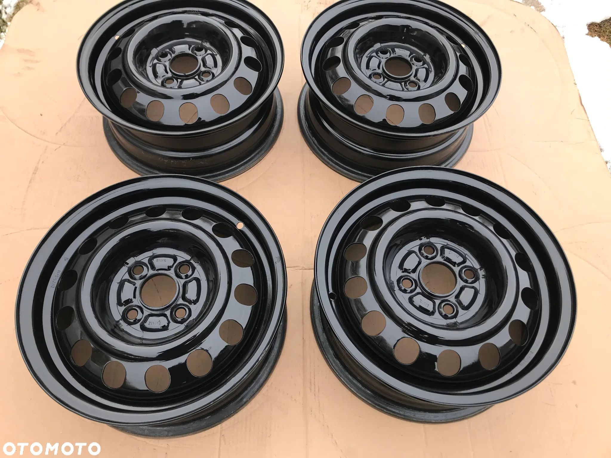 Felgi Toyota Yaris I II 14 4x100 ET45 Komplet - 1