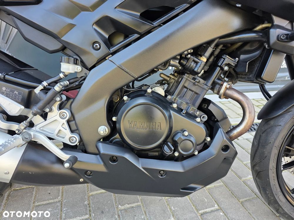 Yamaha MT - 24
