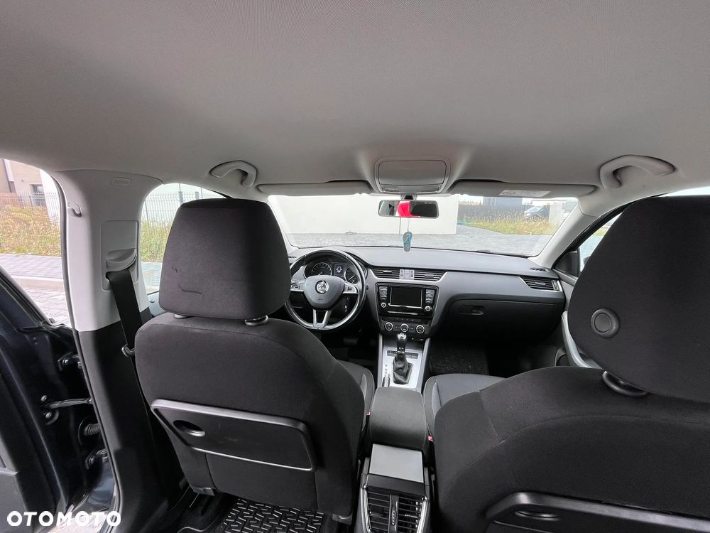 Skoda Octavia 2.0 TDI Ambition DSG - 10