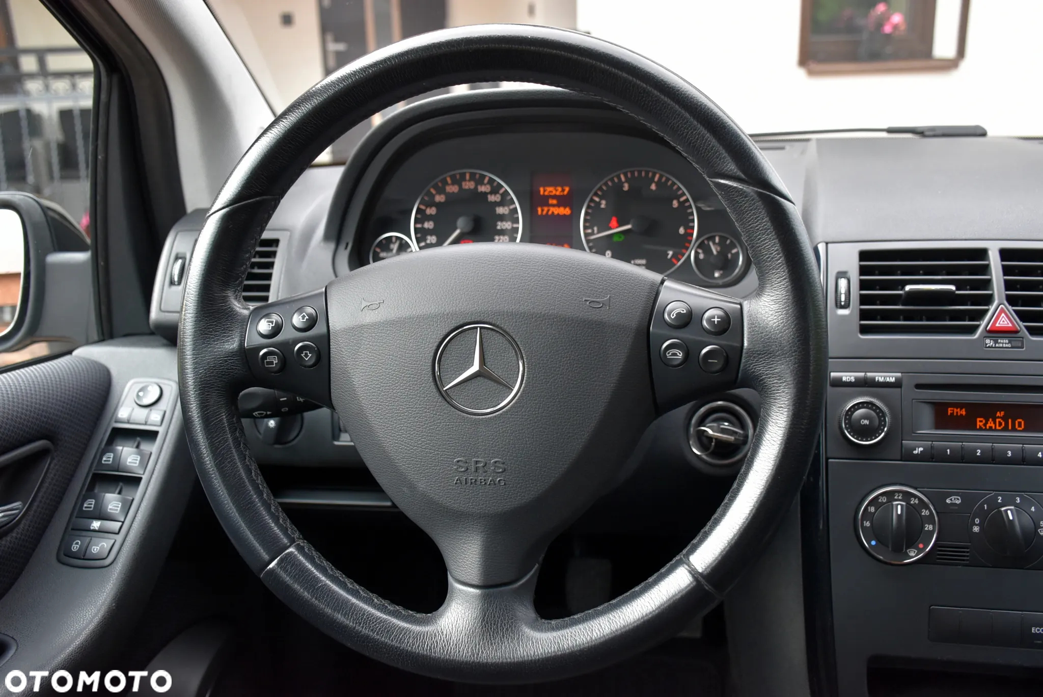 Mercedes-Benz Klasa A 160 BlueEfficiency - 27