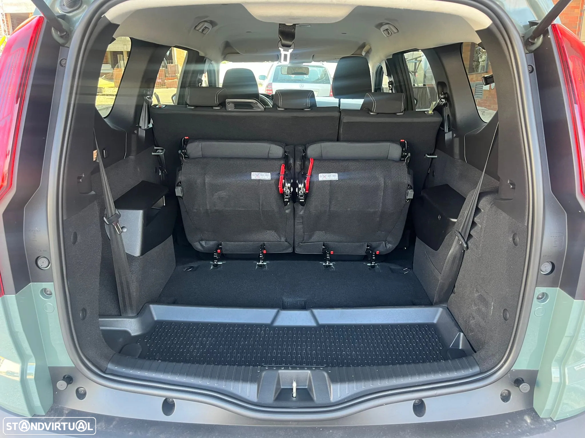 Dacia Jogger 1.0 ECO-G Extreme 7L Bi-Fuel - 11