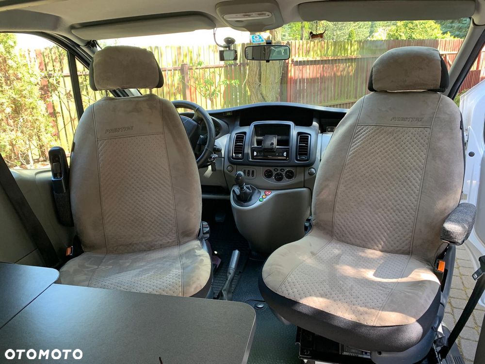 Opel Vivaro - 10