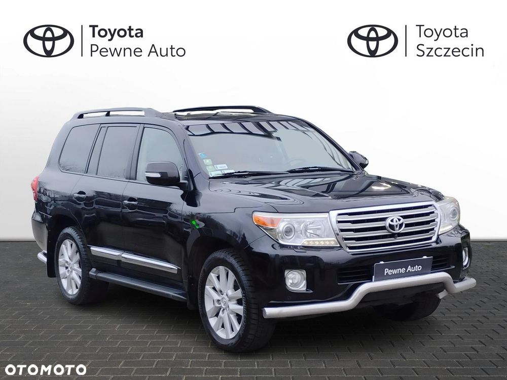 Toyota Land Cruiser - 1