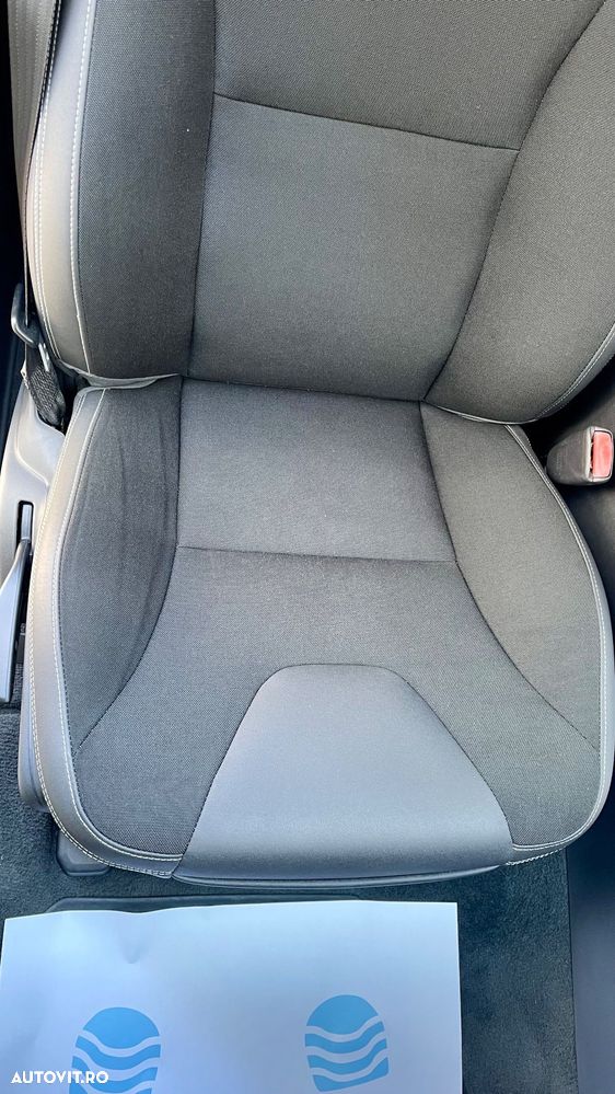 Volvo XC 60 2.4D AWD Momentum - 27