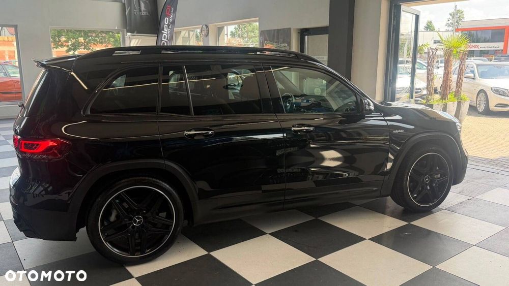 Mercedes-Benz GLB - 4