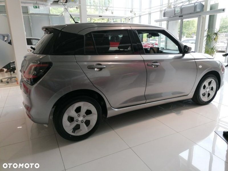 Suzuki Swift 1.2 Dualjet SHVS Premium Plus - 4