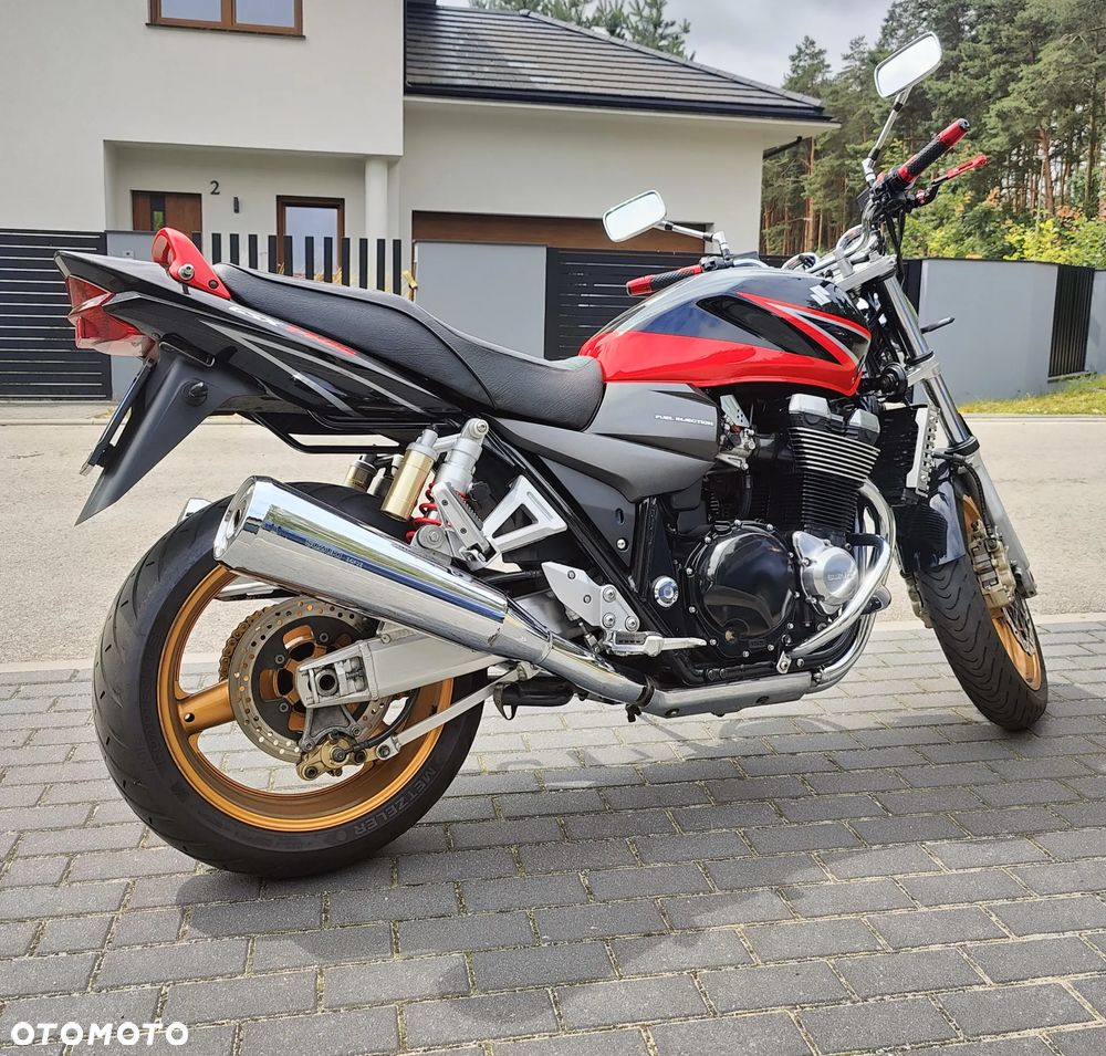 Suzuki GSX - 3