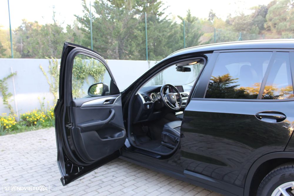 BMW X3 20 d xDrive Advantage - 32
