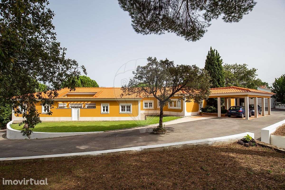 Moradia T7 para venda - Grande imagem: 2/50