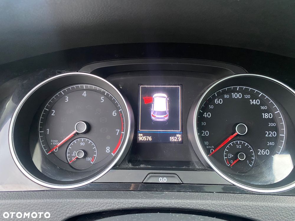 Volkswagen Golf - 12