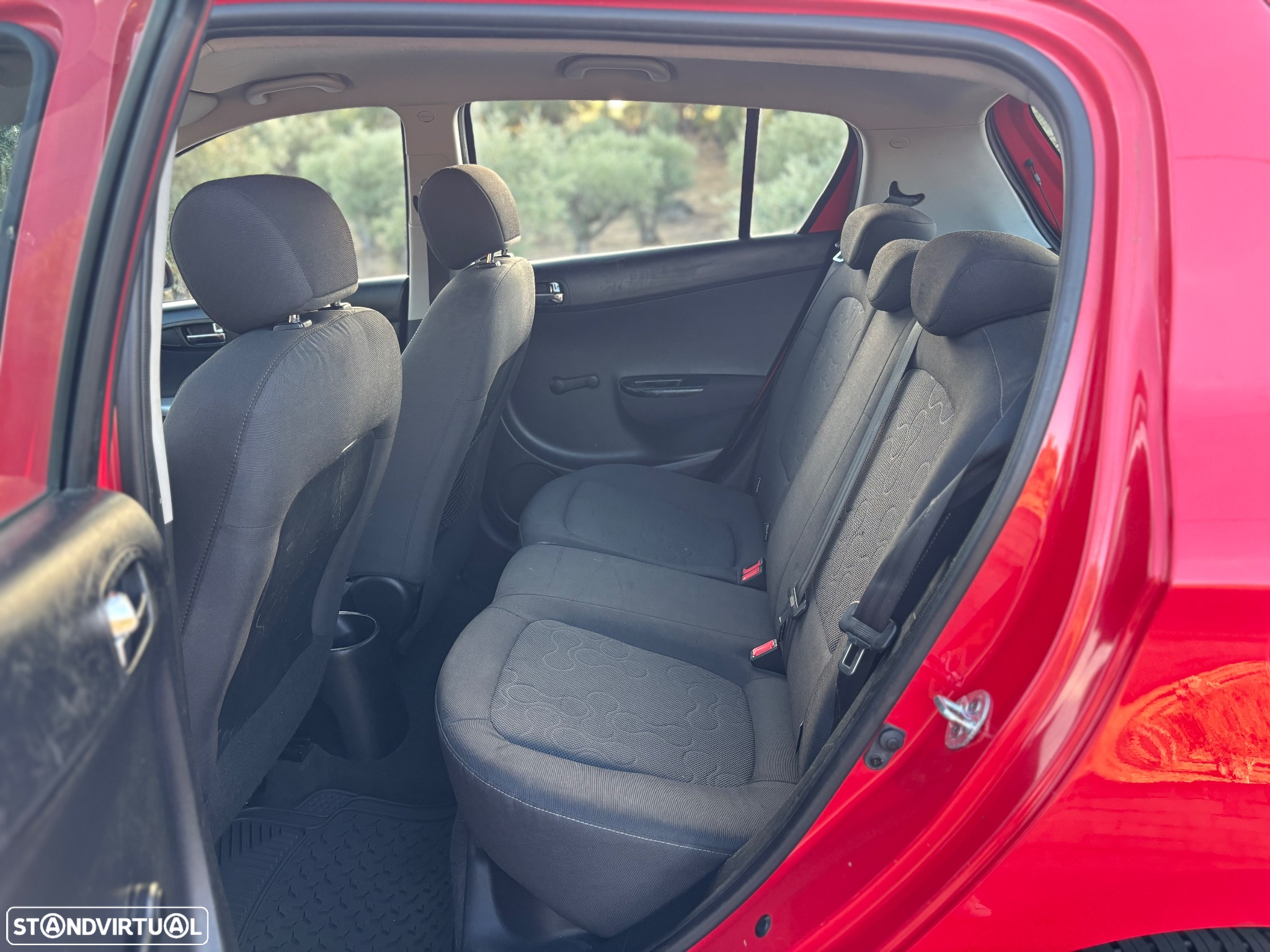 Hyundai i20 1.4 CRDI Comfort ESP - 7