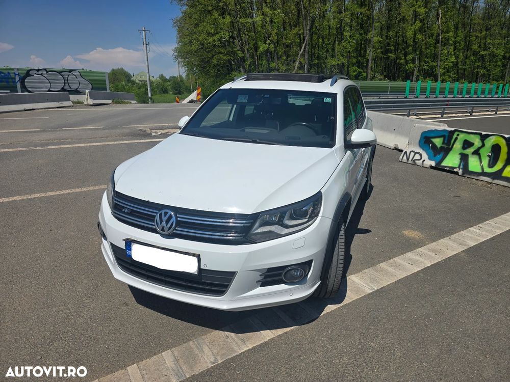 Volkswagen Tiguan - 1