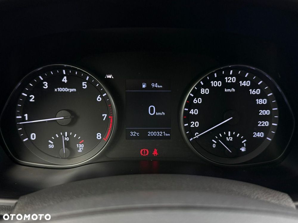 Hyundai i30 1.5 DPI Classic + - 21
