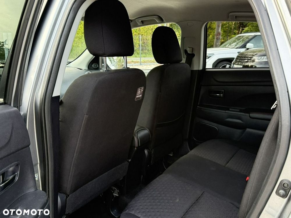 Mitsubishi ASX - 12