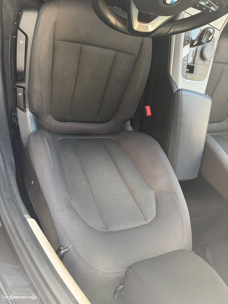 BMW 330 e Auto - 22