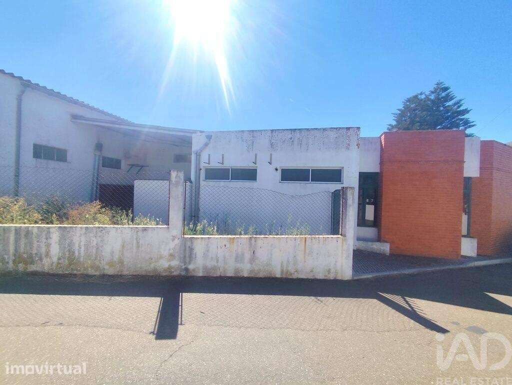 Loja / Estabelecimento Comercial em Terrugem E Vila Boim de 593,00 m2 - Grande imagem: 3/23