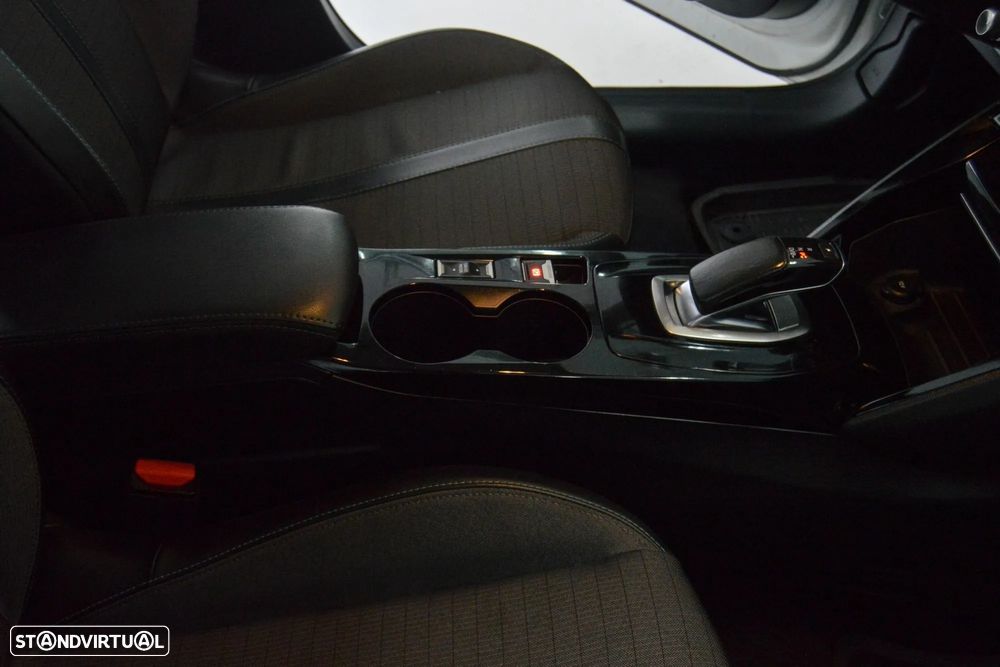 Peugeot e-208 50 kWh Allure Pack - 46