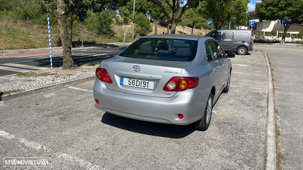 Toyota Corolla 1.4 D-4D Sol MMT - 8