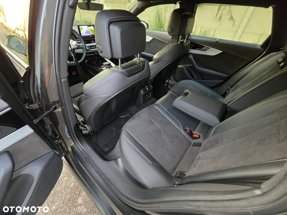 Audi A4 Avant 45 TFSI quattro S tronic S line - 24
