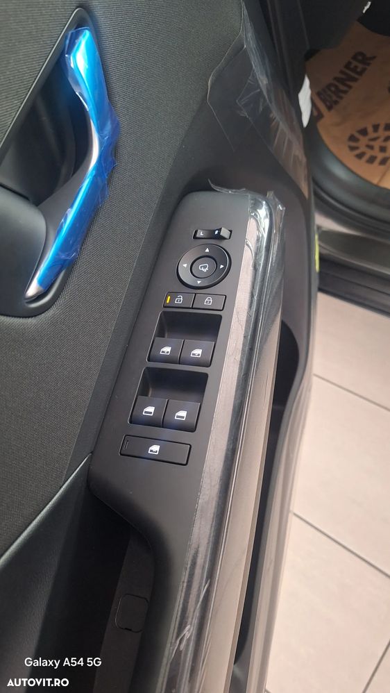 Hyundai KONA 1.6 GDI 141 CP 2WD 6DCT HEV Luxury - 10