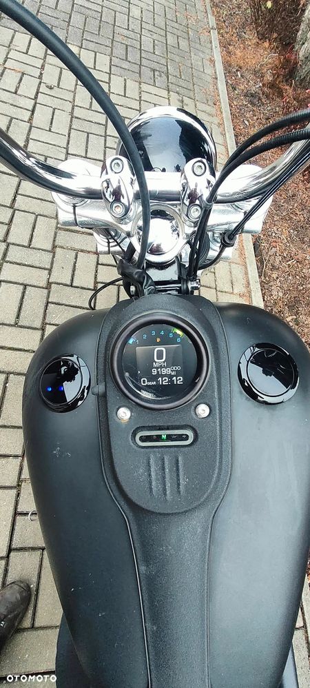 Harley-Davidson Dyna Street Bob - 14