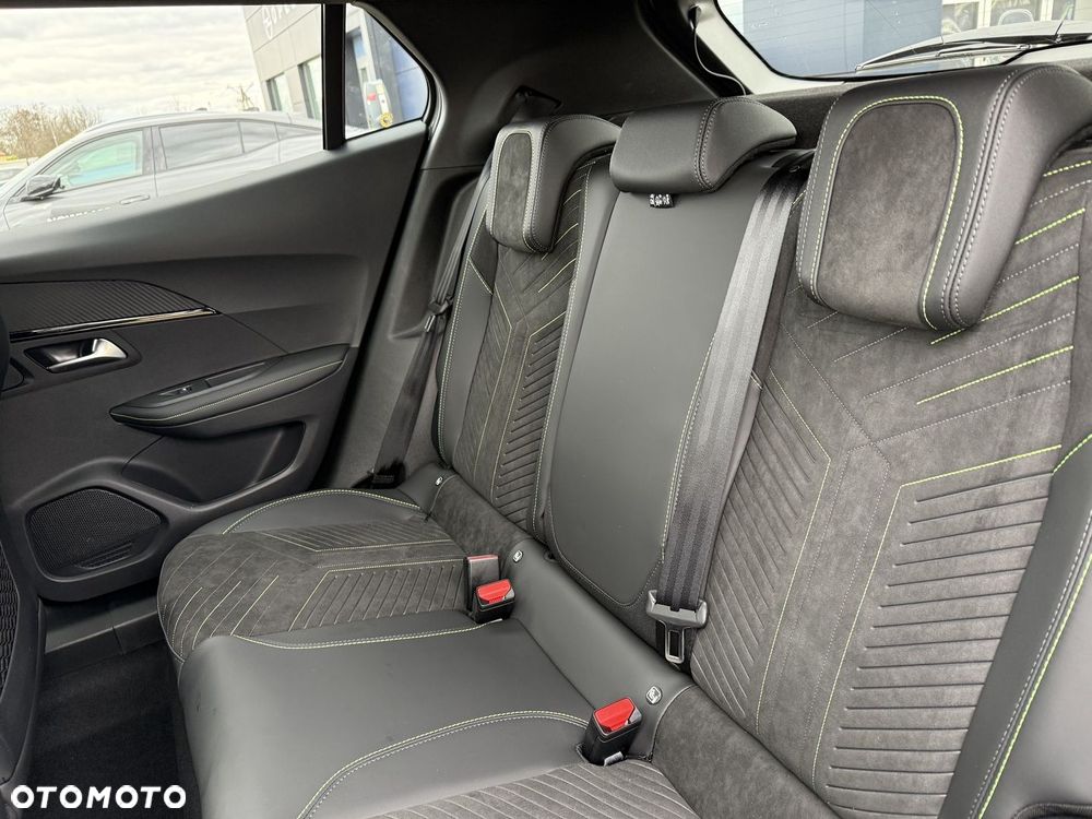 Peugeot 2008 PureTech mHEV GT E-DCS6 - 15