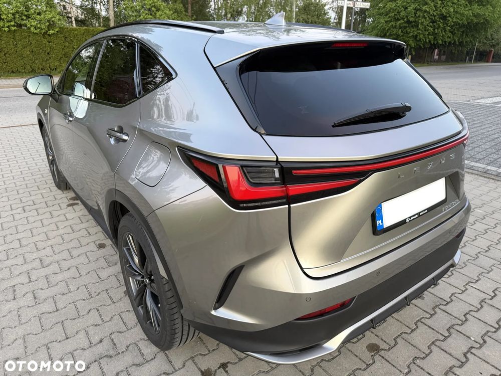 Lexus NX 450h+ F Sport AWD - 11