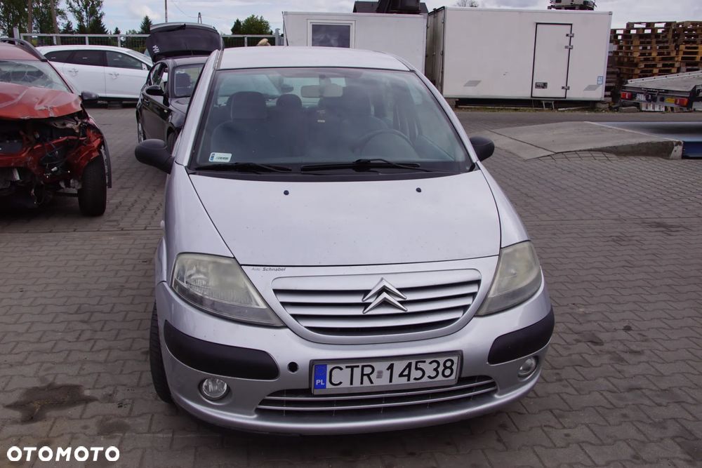Auto na części - Citroen C3 I 1.4 73 KM KFV 20CQ09 EZR 2003R Silnik Skrzynia Drzwi Maska Błotnik Klapa Zderzak Lampa Lusterko Klamka Szyba Deska Kokpit Sterownik Moduł Czujnik Licznik Panel Wyświetlacz Kierownica - 2