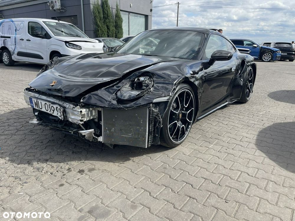 Porsche 911 911Turbo S - 3